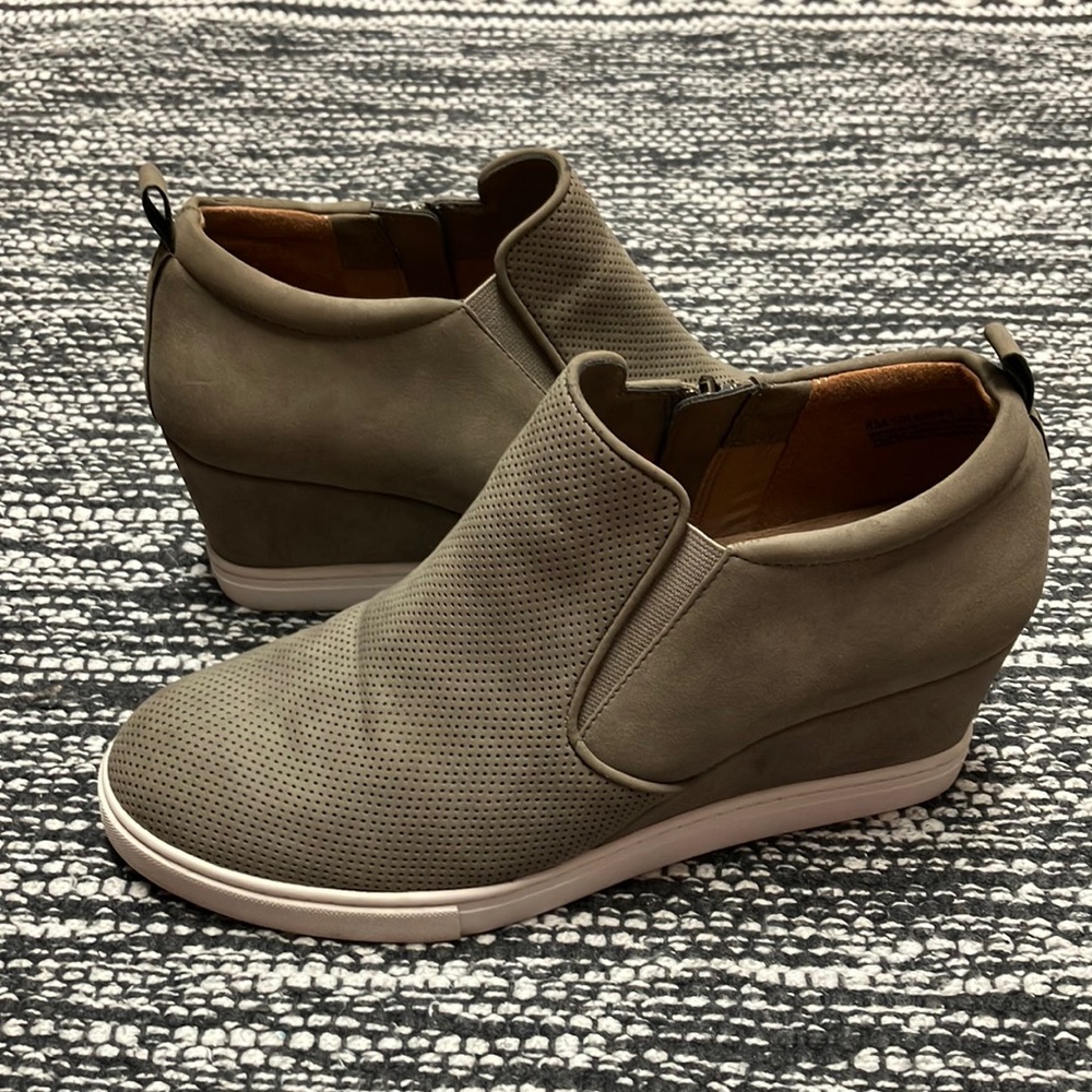 Susina Wedge Sneakers